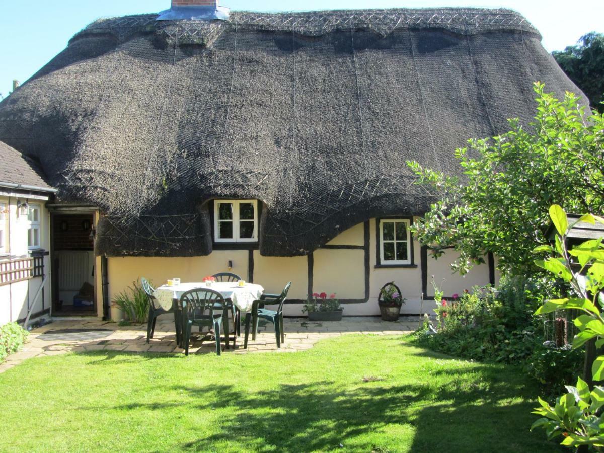 The Stable Villa Eastleigh Eksteriør billede
